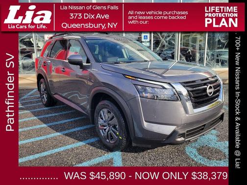 2025 Nissan Pathfinder SV