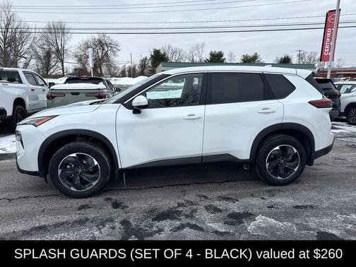 2025 Nissan Rogue SV