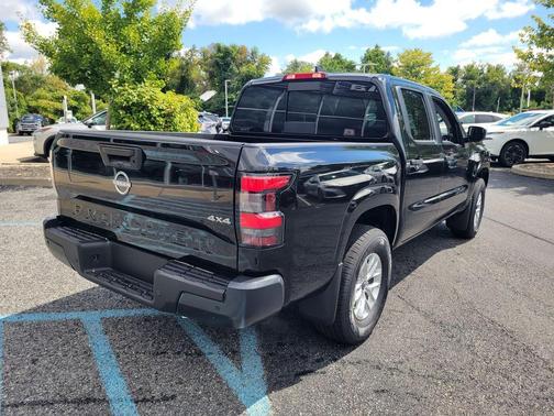 2025 Nissan Frontier S