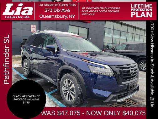 2025 Nissan Pathfinder SL