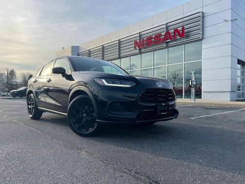 Crystal Black Pearl 2023 Honda HR-V Sport