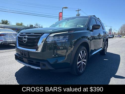 2 Tone Green / Black Roof 2023 Nissan Pathfinder Platinum