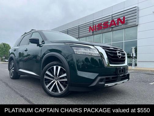 2 Tone Green / Black Roof 2023 Nissan Pathfinder Platinum