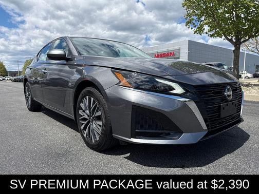 Gun Metallic 2024 Nissan Altima 2.5 SV