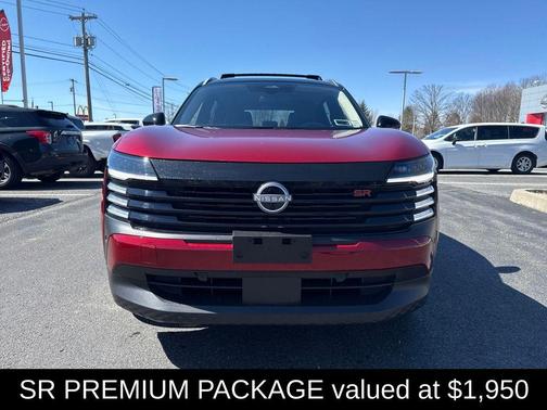 2t Red Blk Roof 2025 Nissan Kicks SR