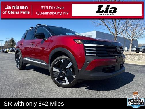 2t Red Blk Roof 2025 Nissan Kicks SR