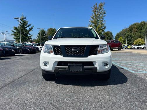 2021 Nissan Frontier SV