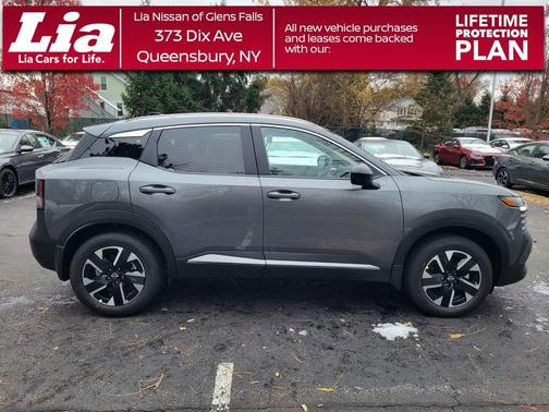 Gun Metallic 2026 Nissan Kicks SV