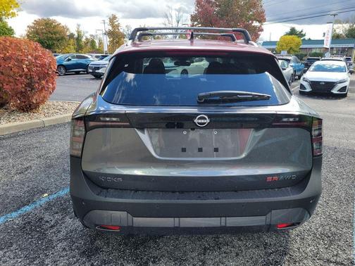 2026 Nissan Kicks SR