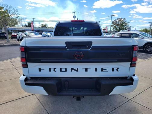 Glacier White 2026 Nissan Frontier PRO-4X
