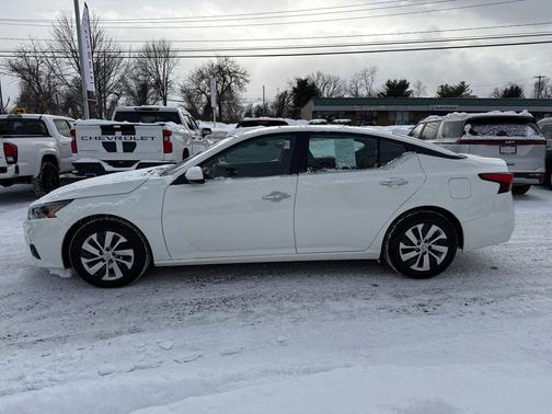 2022 Nissan Altima 2.5 S