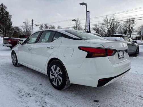 2022 Nissan Altima 2.5 S