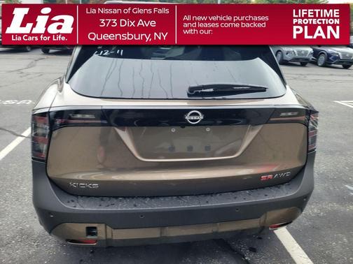 Canyon Bronze M 2026 Nissan Kicks SR