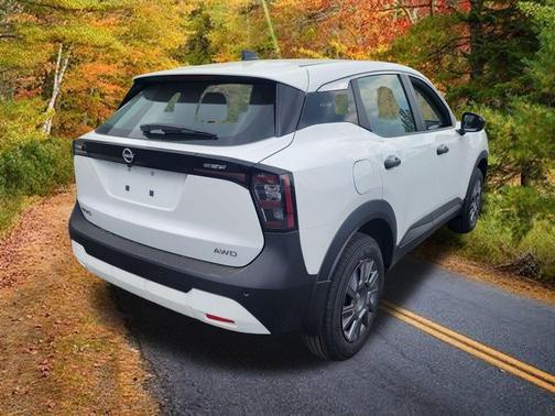 Fresh Powder 2026 Nissan Kicks S