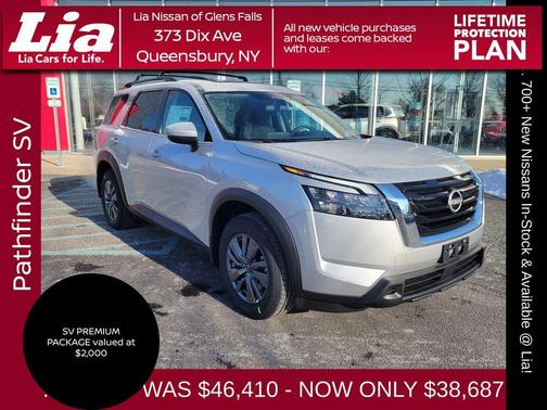 2025 Nissan Pathfinder SV