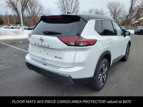 2025 Nissan Rogue SL