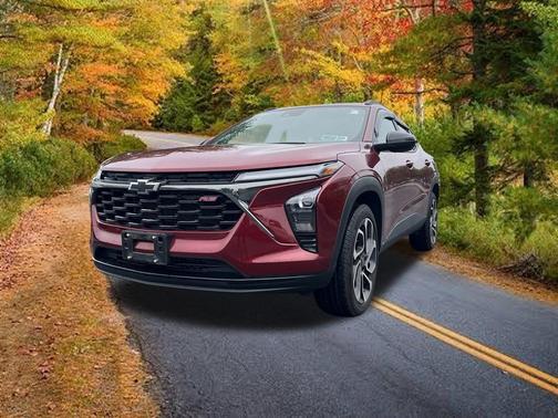 Crimson Metallic 2025 Chevrolet Trax 2RS