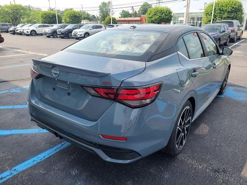 2025 Nissan Sentra SR