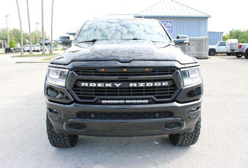 Diamond Black Crystal Pearlcoat 2021 RAM 1500 Big Horn/Lone Star