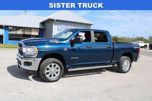 2024 RAM 2500 Tradesman Crew Cab 4x4 6'4' Box