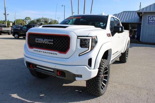 Summit White 2022 GMC Sierra 1500 AT4