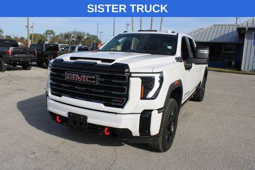 2025 GMC Sierra 2500 AT4