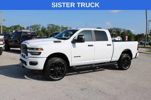 Bright White Clearcoat 2026 RAM 2500 Big Horn Crew Cab 4x4 6'4' Box