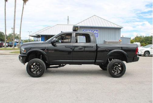 2017 RAM 2500 Laramie Crew Cab 4x4 6'4' Box