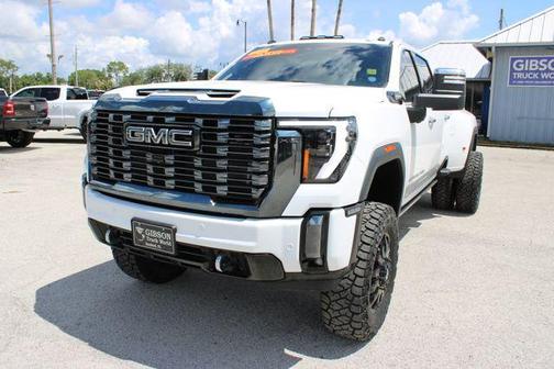 Summit White 2024 GMC Sierra 3500 Denali