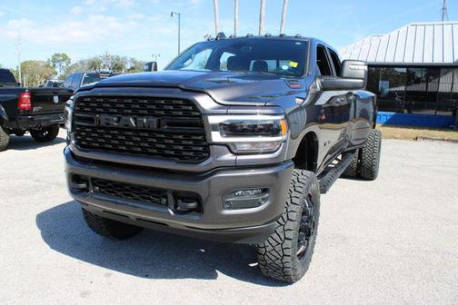 2024 RAM 3500 Big Horn Crew Cab 4x4 8' Box