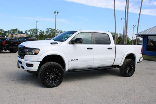 Bright White Clearcoat 2023 RAM 1500 Big Horn/Lone Star