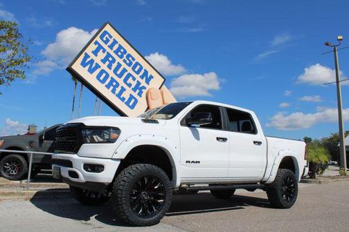 Bright White Clearcoat 2023 RAM 1500 Big Horn/Lone Star