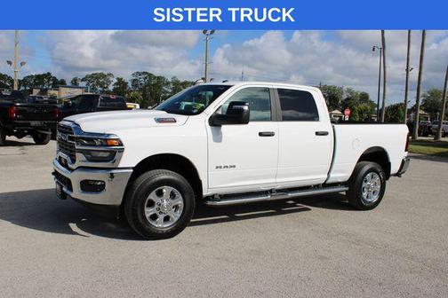Bright White Clearcoat 2025 RAM 2500 Big Horn Crew Cab 4x4 6'4' Box
