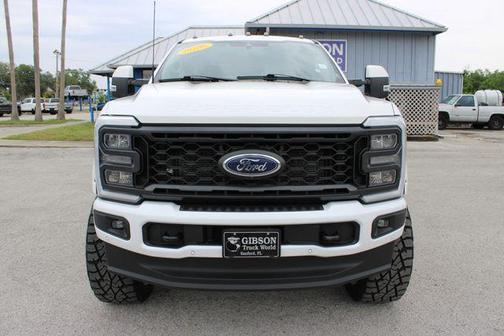 Star White Metallic Tri-Coat 2023 Ford F-250 Lariat