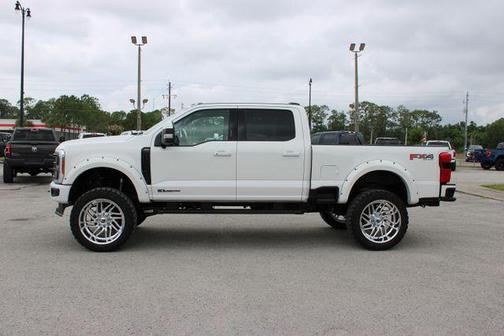 Star White Metallic Tri-Coat 2023 Ford F-250 Lariat