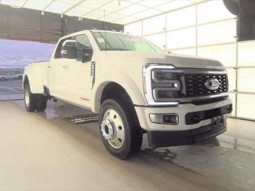 2025 Ford F-450 Platinum