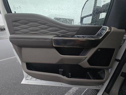 2025 Ford F-450 Platinum