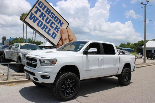 Bright White Clearcoat 2023 RAM 1500 Laramie