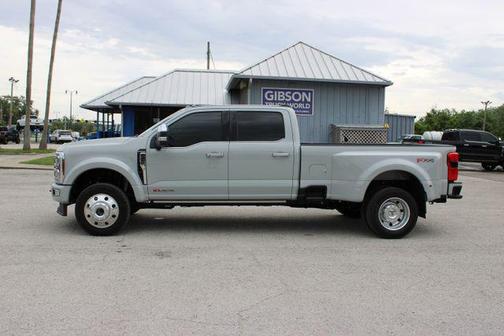 Avalanche 2025 Ford F-450 Platinum