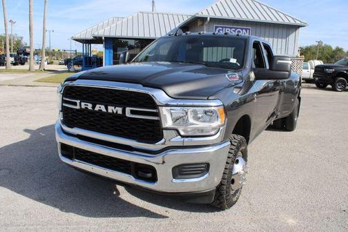 2024 RAM 3500 Tradesman Crew Cab 4x4 8' Box