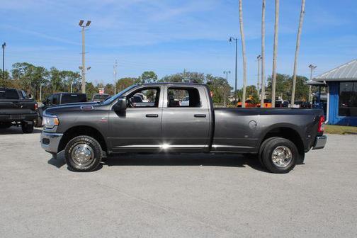 2024 RAM 3500 Tradesman Crew Cab 4x4 8' Box