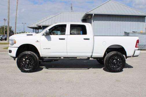2021 RAM 2500 Tradesman Crew Cab 4x4 6'4' Box
