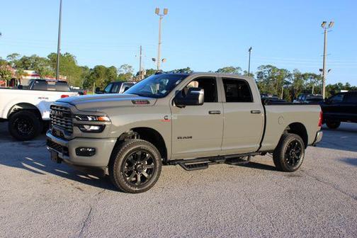 Ceramic Gray Clearcoat 2026 RAM 2500 Big Horn Crew Cab 4x4 6'4' Box
