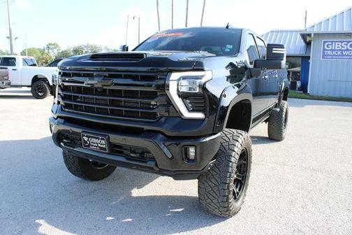 Black 2024 Chevrolet Silverado 2500 High Country
