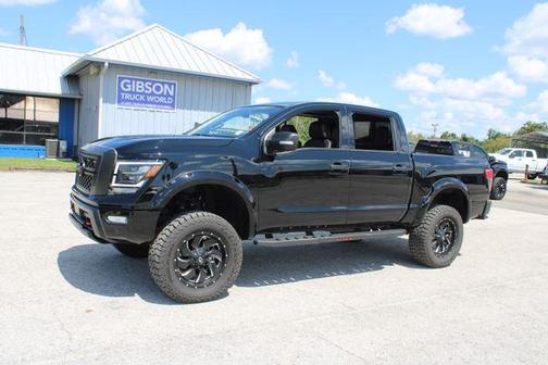 2024 Nissan Titan PRO-4X