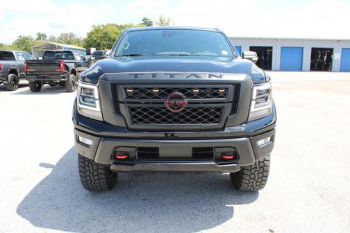 2024 Nissan Titan PRO-4X