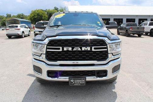 2022 RAM 3500 Tradesman Crew Cab 4x4 8' Box