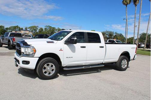 2023 RAM 2500 Big Horn Crew Cab 4x4 8' Box