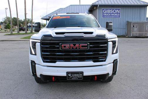 Summit White 2024 GMC Sierra 2500 AT4