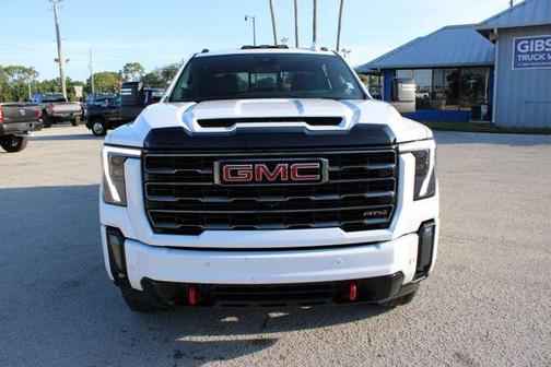 Summit White 2024 GMC Sierra 2500 AT4